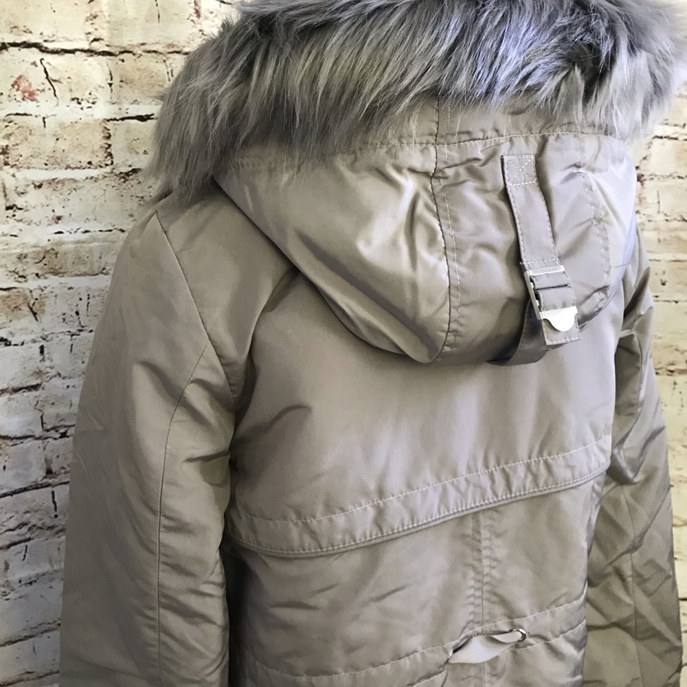 Hooded puffer jacket - Picture 4 of 8
